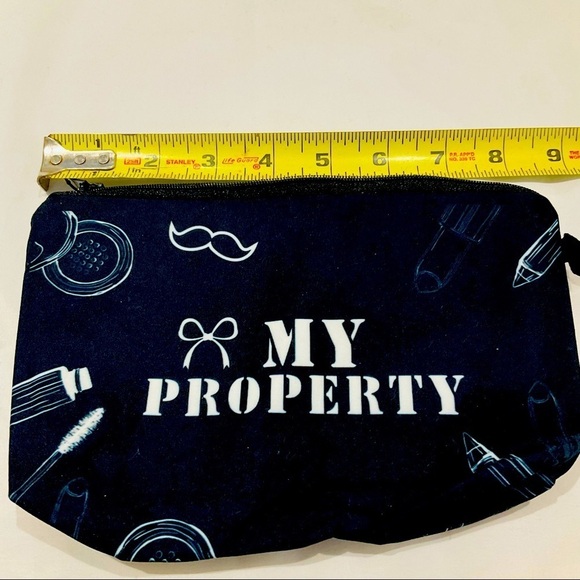 Black & White Polyester Cosmetic Bag / Make-Up Case - Picture 3 of 6